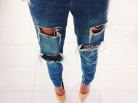 Podarte jeansy zawsze w modzie
