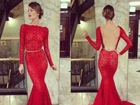 Czerwona suknia na bal