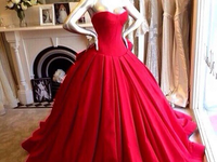 Suknia w pięknym kolorze- jak dla księżniczki!